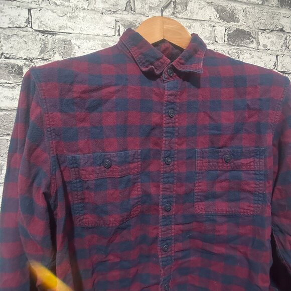 EUC J Crew Men's Secret Wash Cotton Roplin Shirt Size Medium - Picture 4 of 13